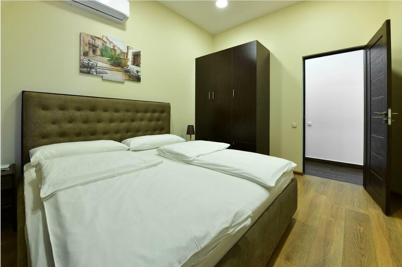 Nacho Aparthotel Yerevan Ngoại thất bức ảnh